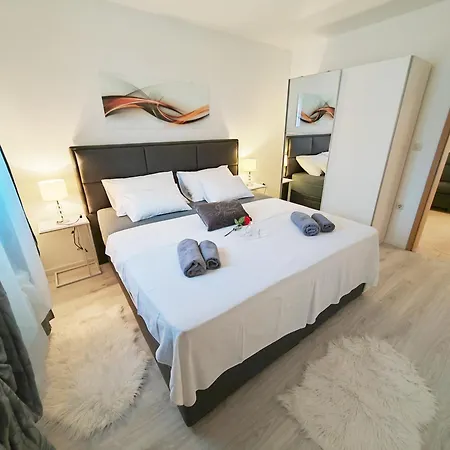Apartment Toni With Private Parking Zadar Exterior foto
